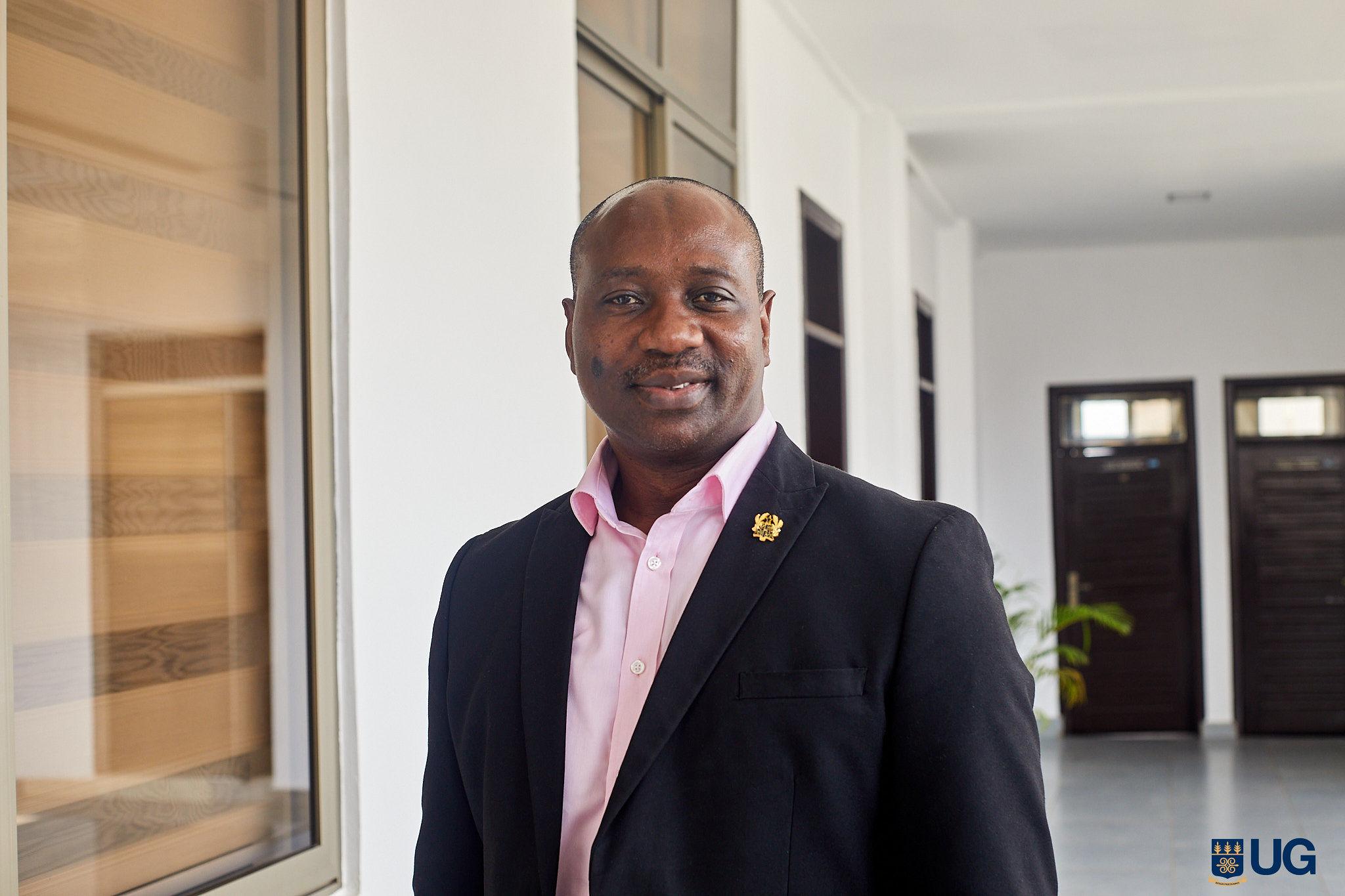 Prof. Leander Kandilige